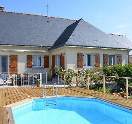 Les Petits Chenes Bed & Breakfast La Pellerine  Luaran gambar