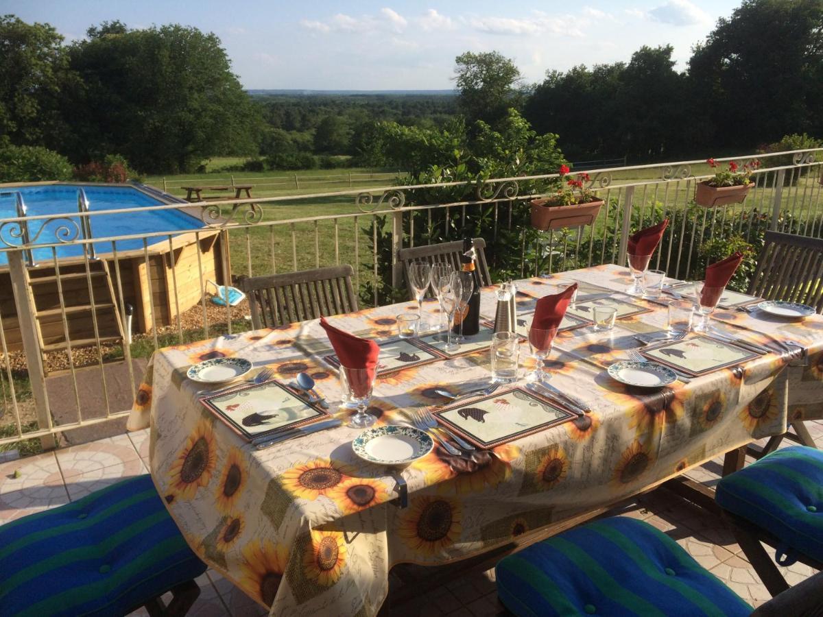 Les Petits Chenes Bed & Breakfast La Pellerine  Luaran gambar