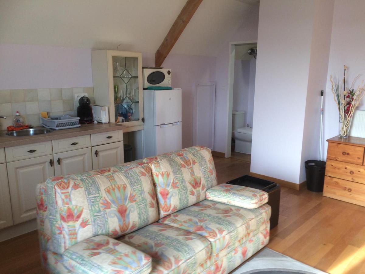 Les Petits Chenes Bed & Breakfast La Pellerine  Luaran gambar