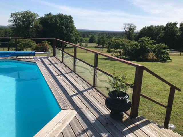 Les Petits Chenes Bed & Breakfast La Pellerine  Luaran gambar